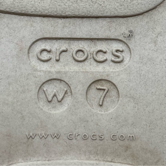 Crocs Diamente bedazzled women’s sandals size 7 - Picture 9 of 9